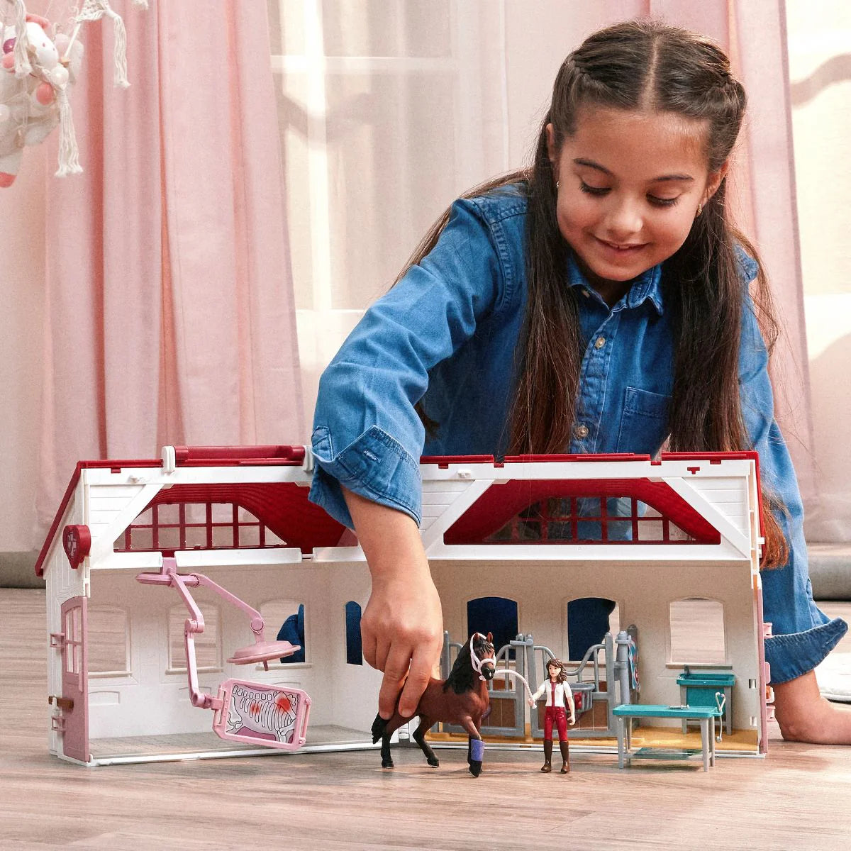 Schleich Happy Horse Hospital