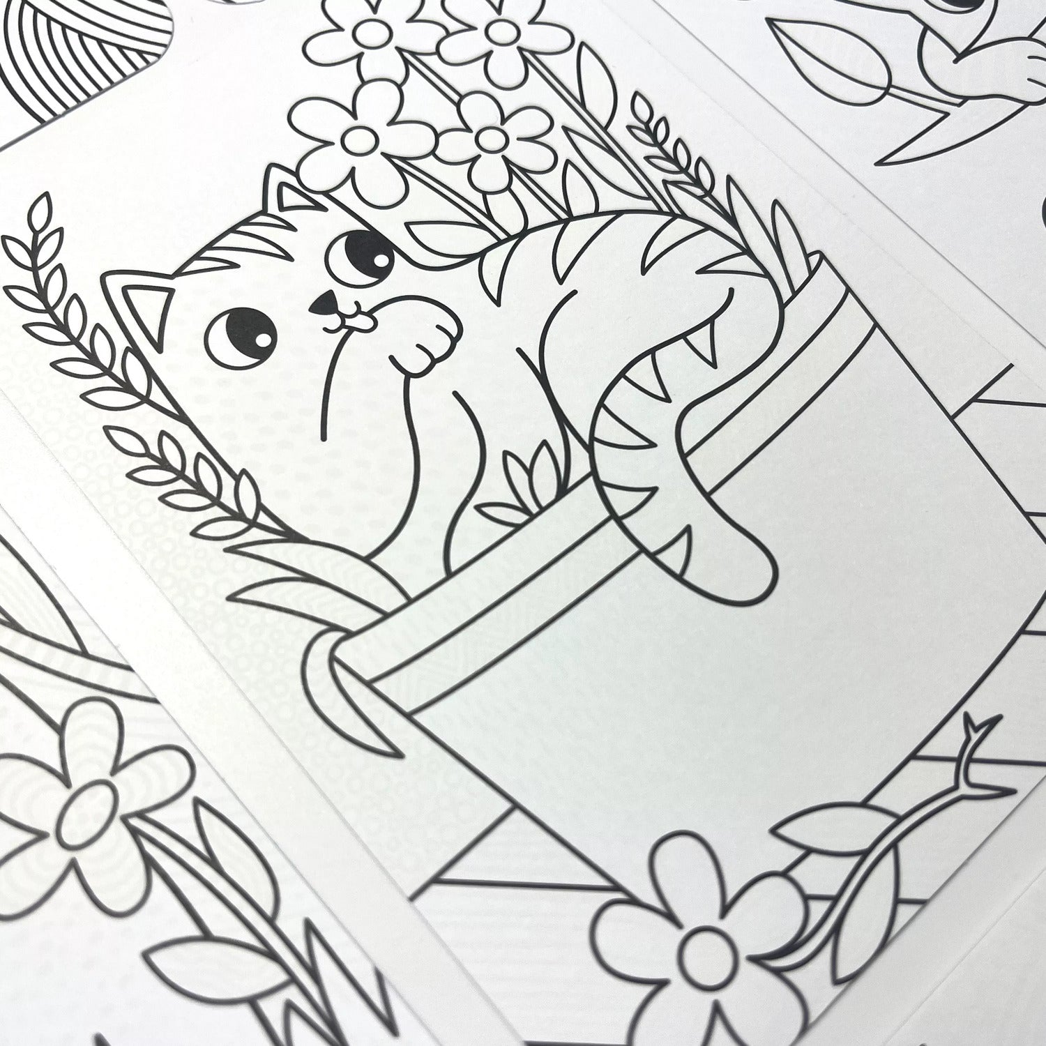 Undercover Art Hidden Pattern Coloring Activity Art Cards - Smitten Kittens