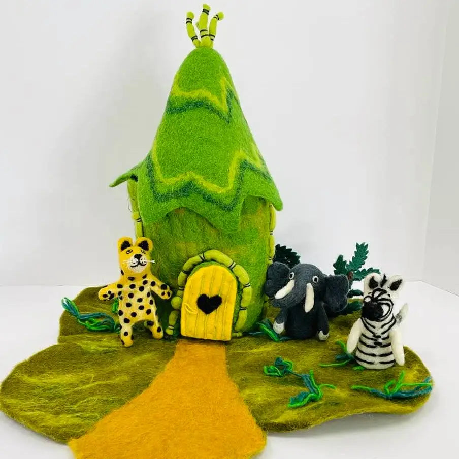 Jungle Hut Felt Playhouse - For Finger Puppets