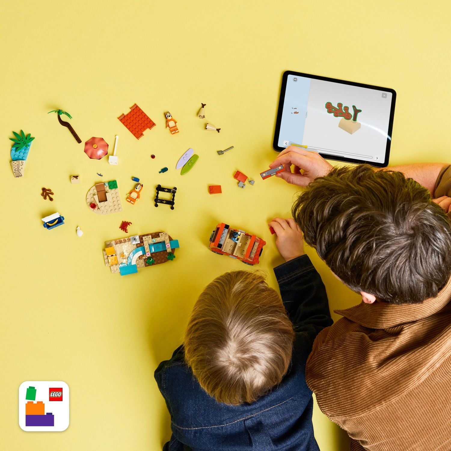 LEGO Bluey: Bluey's Beach & Family Car Trip