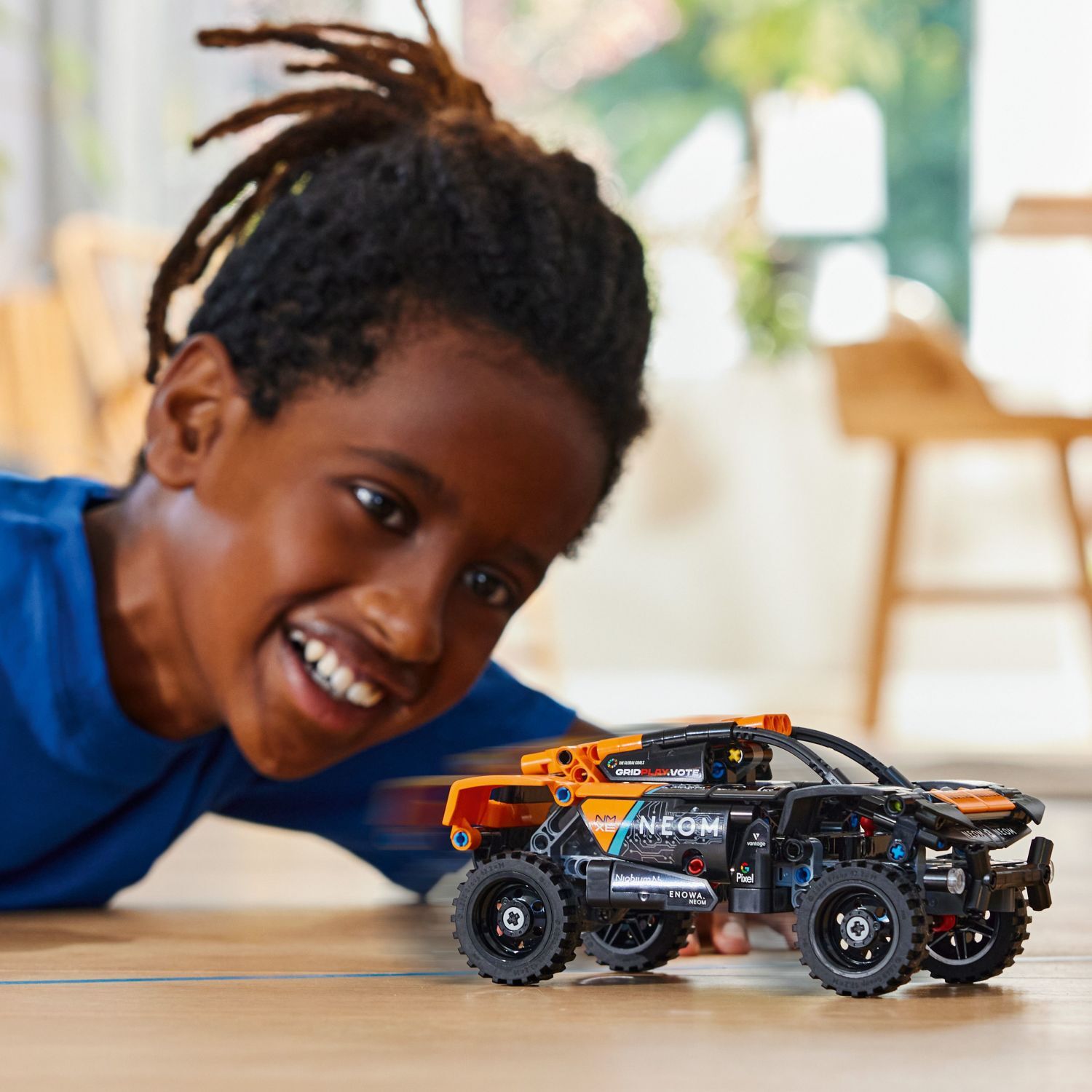 LEGO® Technic: NEOM McLaren Extreme E Race Car