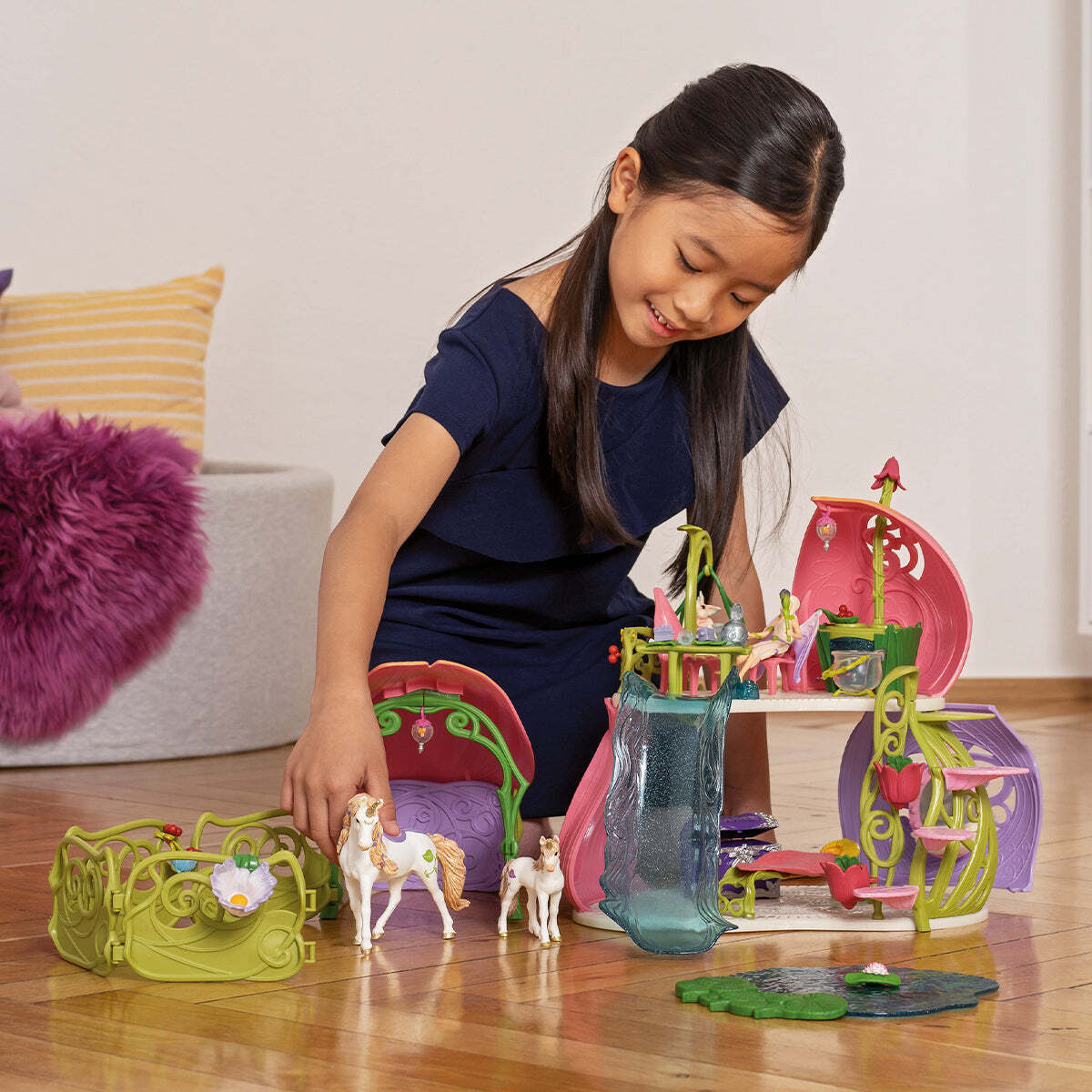 Glittering Flower House Fairies and Unicorns Toy Playset