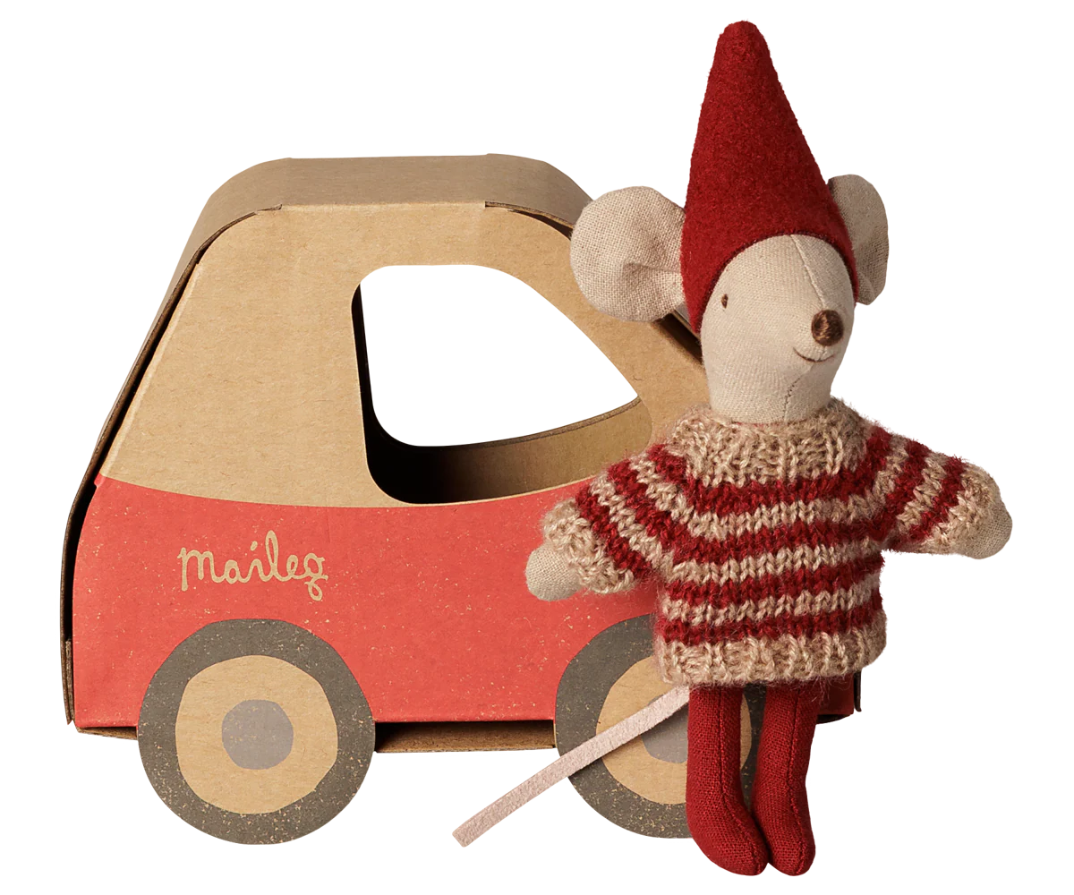 Christmas Mouse, Little Sister in Car Box