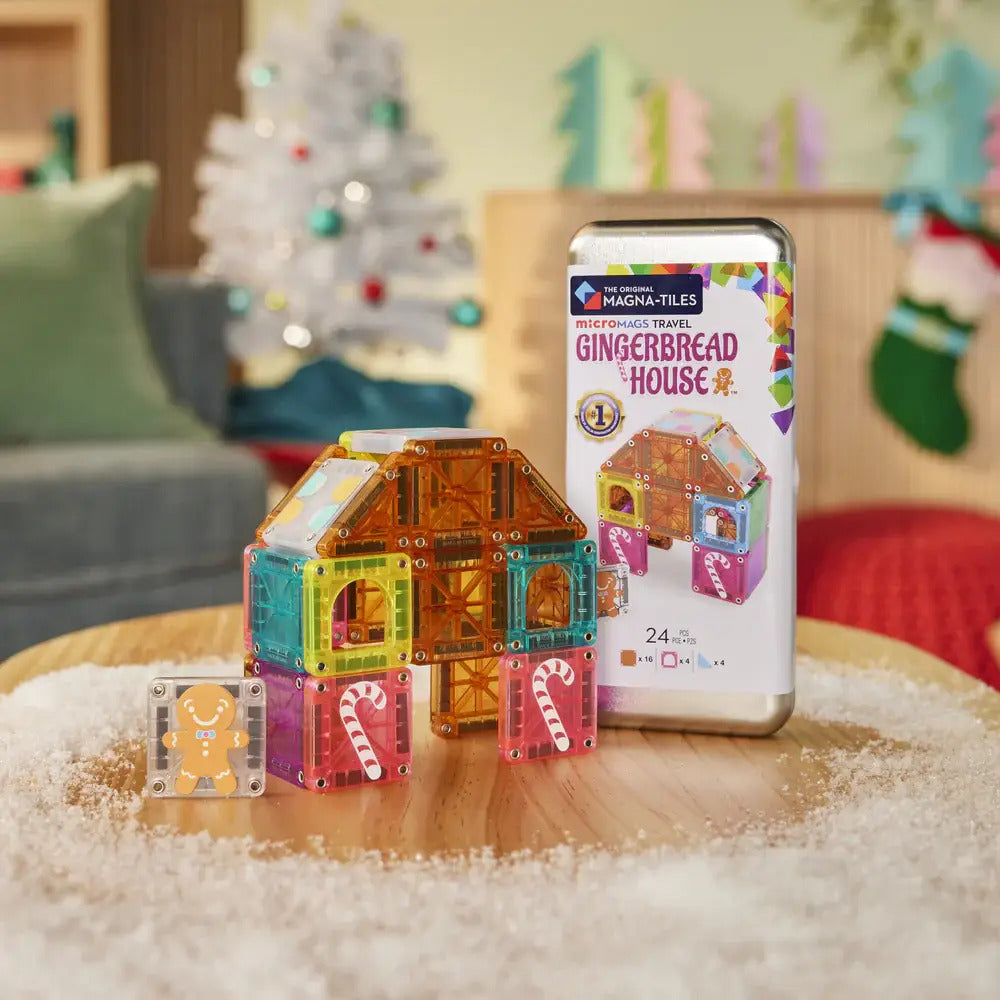 microMAGS Gingerbread House 24-Piece Travel Set